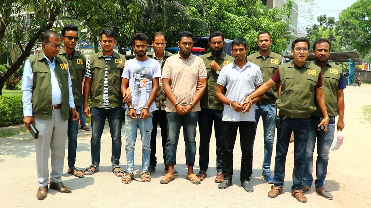 পাবনার সর্বহারা নেতা রাজ্জাক হত্যার রহস্য উদঘাটন, গ্রেফতার ৫