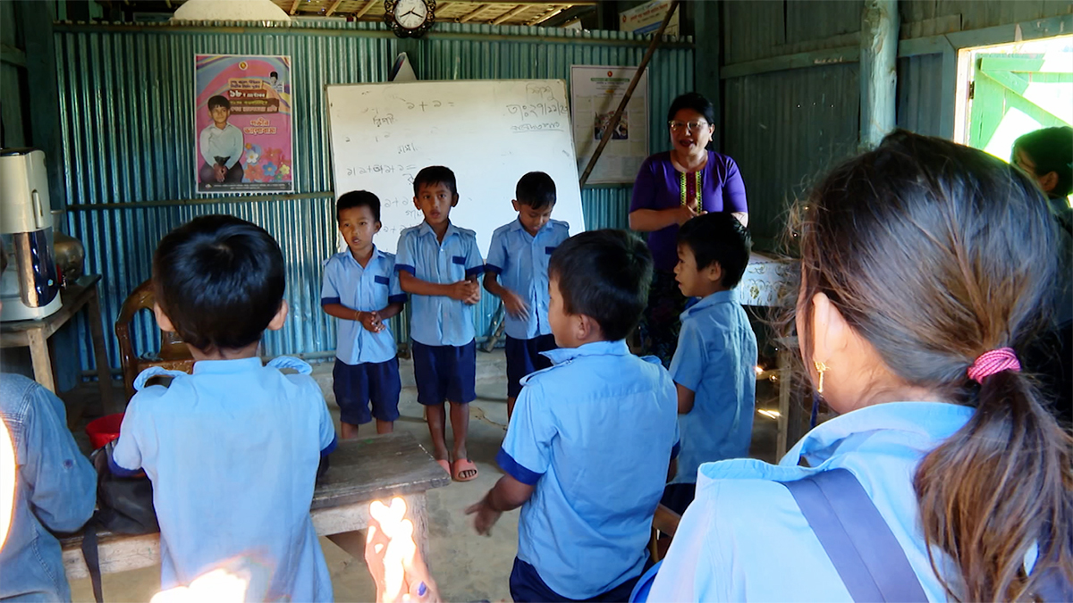 বন্ধ হচ্ছে প্রায় ৩০০ সরকারি প্রাথমিক বিদ্যালয়