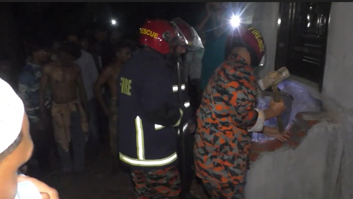 লক্ষ্মীপুরে সেপটিক ট্যাংকে নেমে বাড়ির মালিক ও সুইপারের মৃত্যু