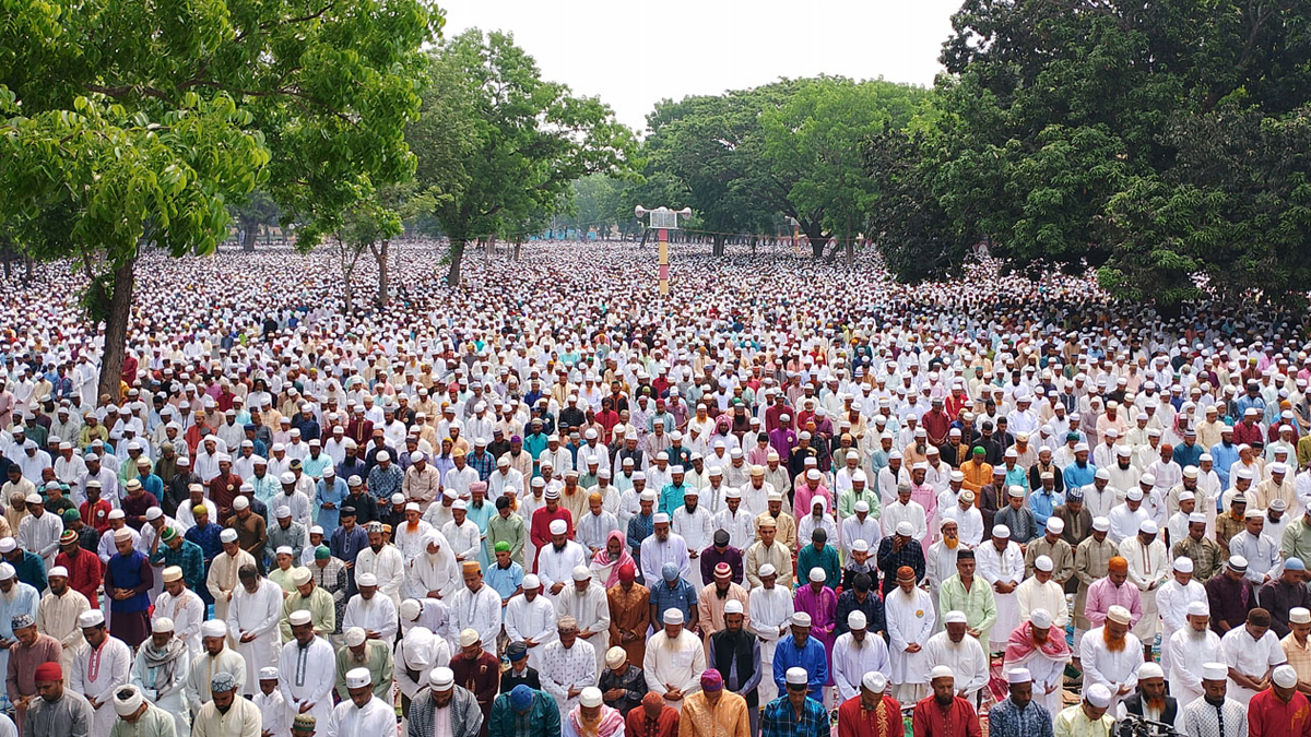 জনসমুদ্র শোলাকিয়া ঈদগাহ ময়দান, কানায় কানায় পূর্ণ