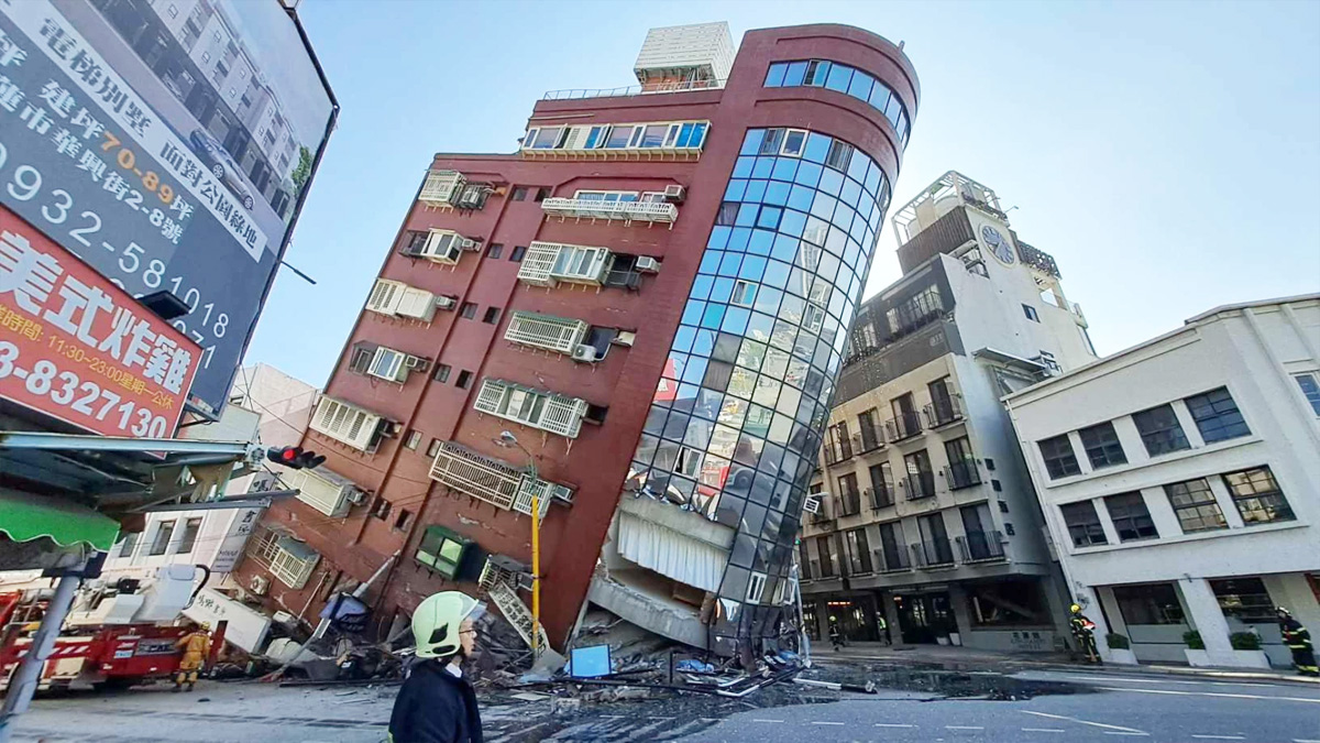 তাইওয়ানে ভূমিকম্প; ধ্বংসস্তূপের নিচে এখনও পড়ে আছে শতাধিক মানুষ