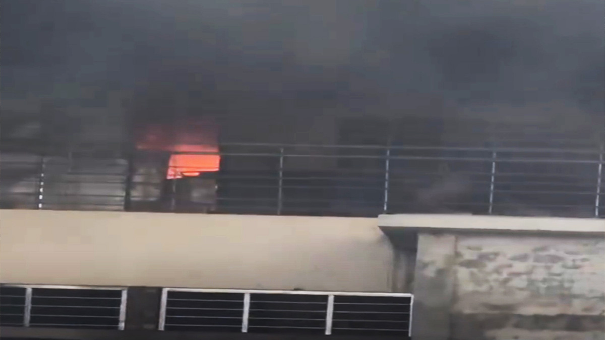 ফরিদপুর মেডিকেল কলেজ হাসপাতালে দুই মাসে তিনবার আগুন