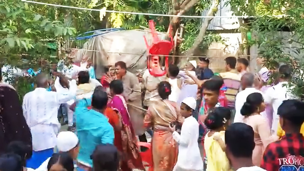 বরযাত্রী বেশি আসায় বিয়ে বাড়িতে সংঘর্ষ, বরসহ আহত ৯