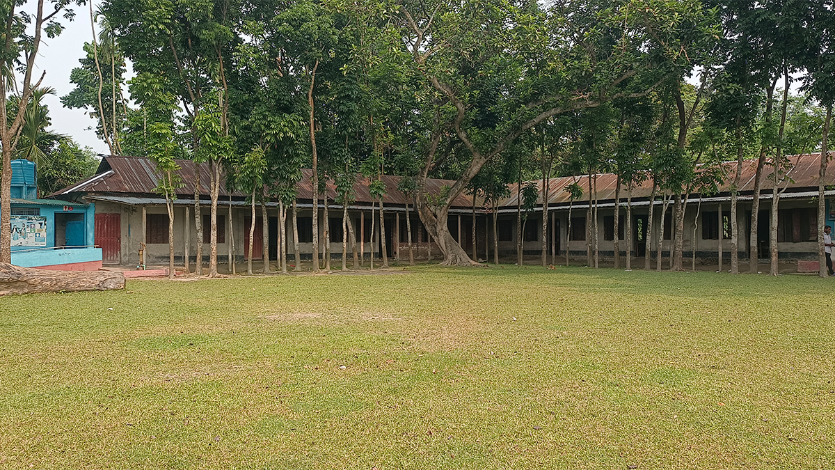 ১৩ শিক্ষকের স্কুলে পরীক্ষার্থী ১৪, তবুও শতভাগ ফেল