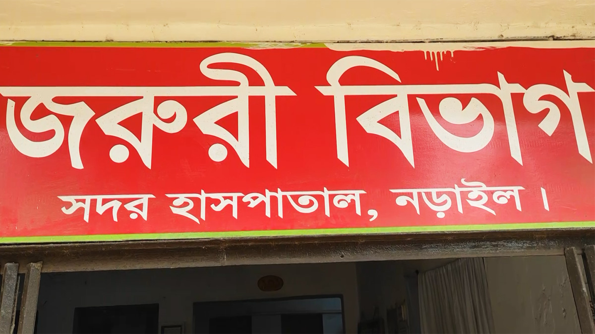 মোটরসাইকেলের বেপরোয়া গতি কেড়ে নিলো কলেজছাত্রের প্রাণ