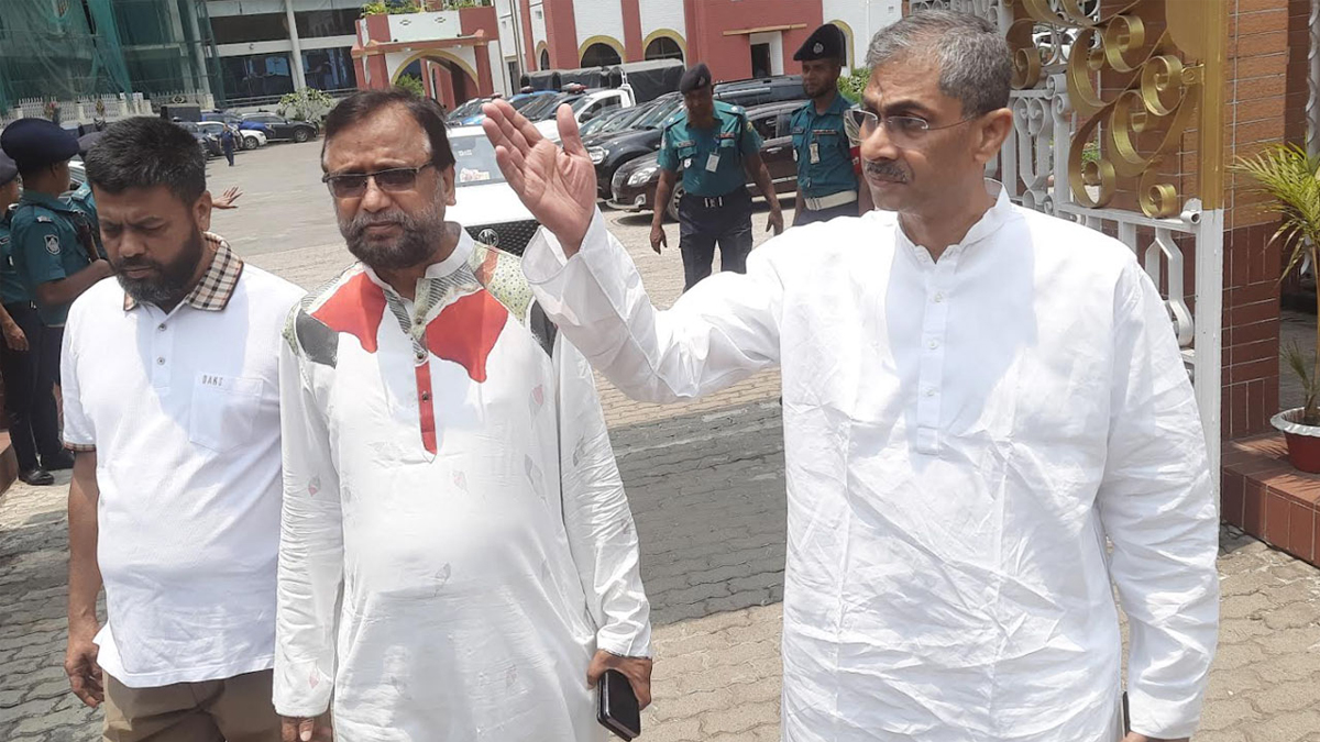 সমাবেশের অনুমতি নিতে ডিএমপিতে বিএনপির ৩ নেতা, সিদ্ধান্ত বিকেলে