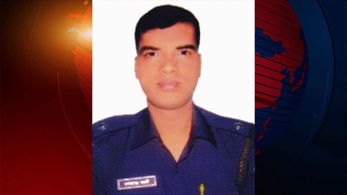 দিনাজপুরে ট্রাকচাপায় পুলিশ কর্মকর্তা নিহত