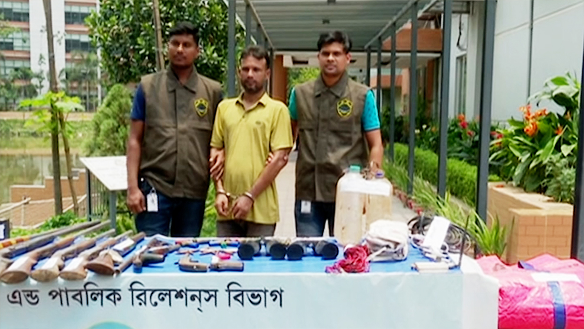 জামাতুল আনসারের প্রধান অস্ত্র সরবরাহকারী গ্রেফতার, দেয়া তথ্যের ভিত্তিতে অস্ত্রও উদ্ধার