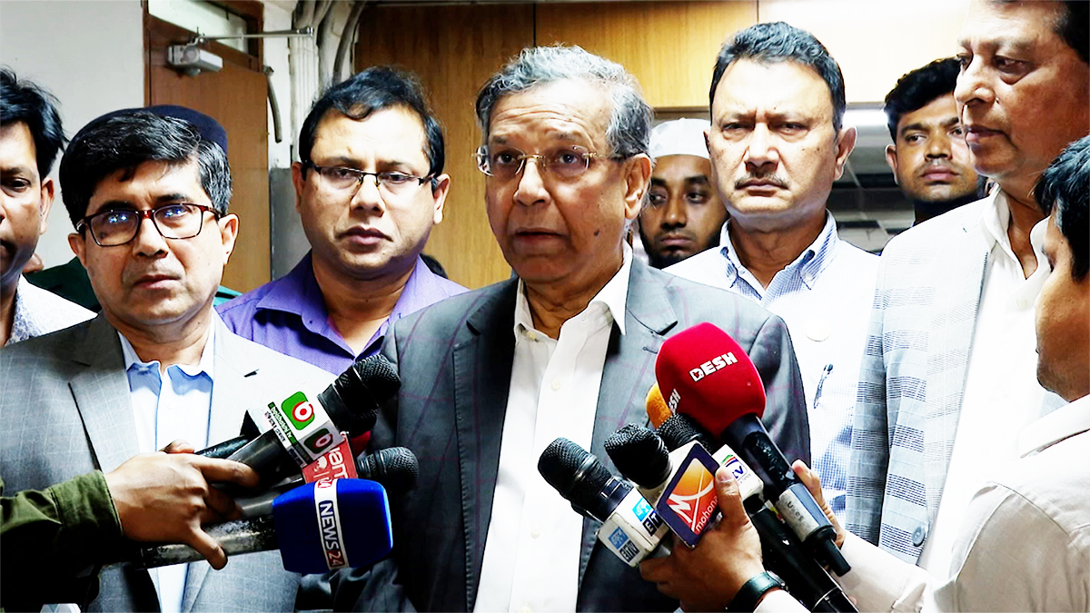 গ্রহণযোগ্য করতে শ্রম আইন সংশোধন হচ্ছে: আইনমন্ত্রী