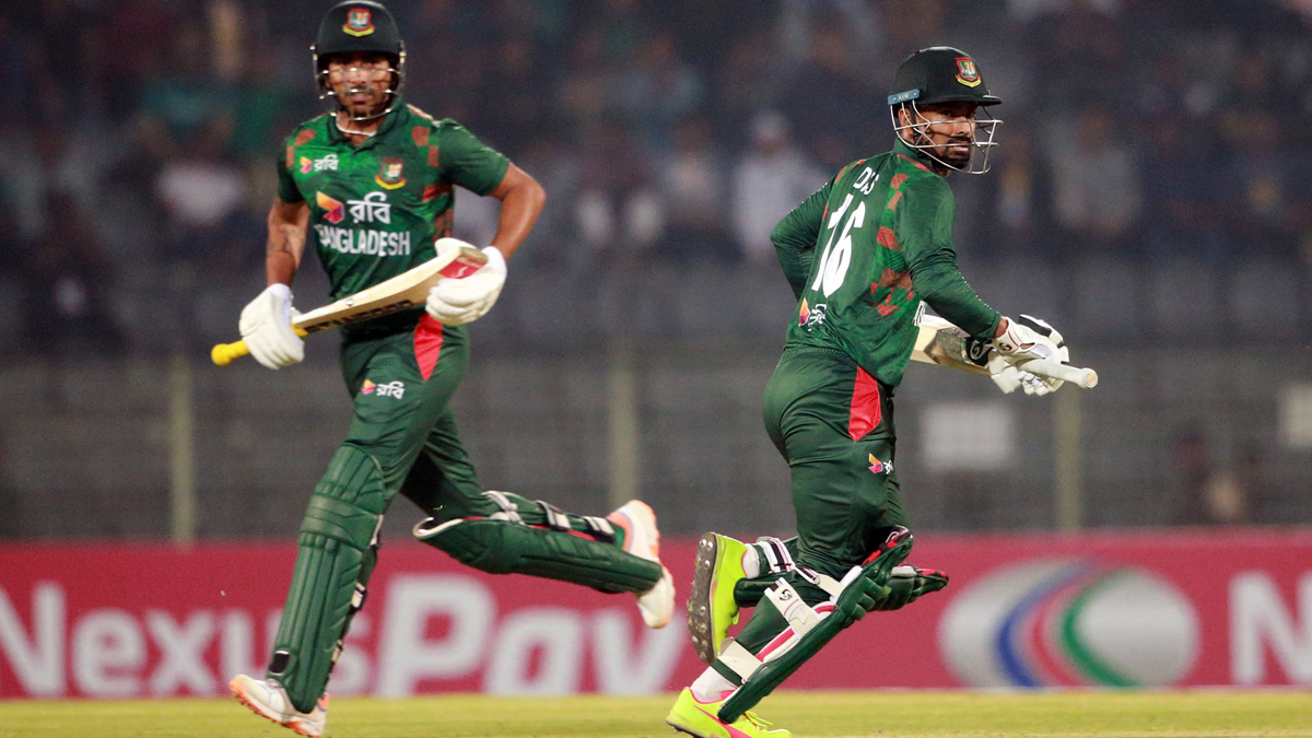 যুক্তরাষ্ট্রের বিপক্ষেও ব্যর্থ টপ অর্ডার