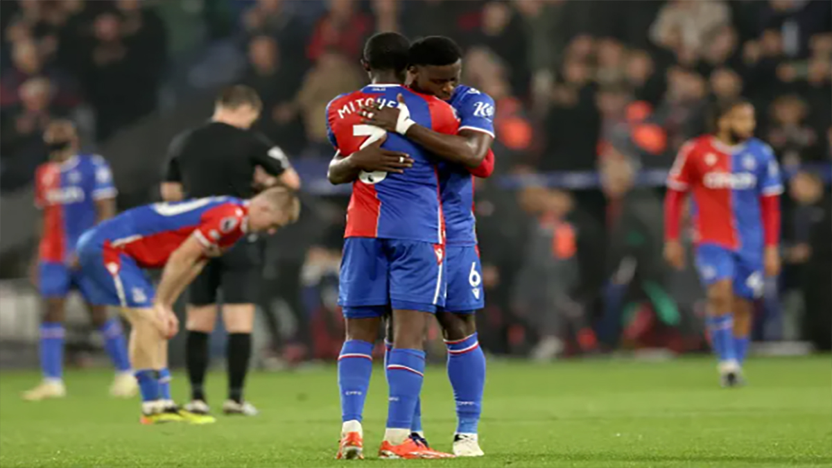 ক্রিস্টাল প্যালেসের কাছে চার গোলে বিধ্বস্ত ম্যানইউ