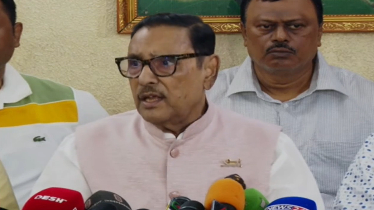 ‘ইস্যু না থাকায় গণঅভ্যুত্থান থেকে লিফলেট বিতরণে নেমেছে বিএনপি’