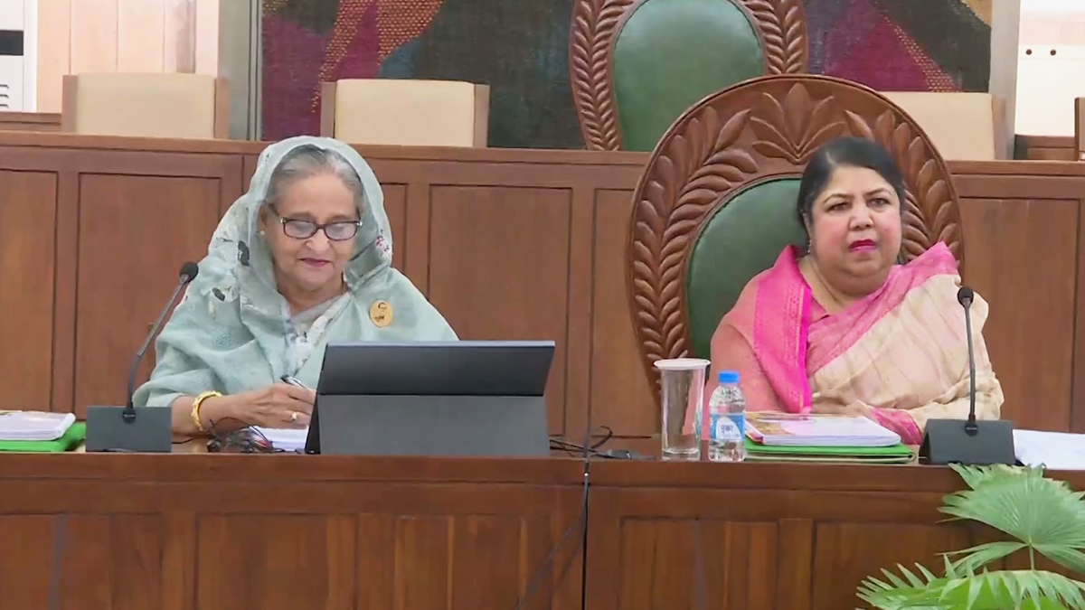 সংসদের চার অর্থবছরের বাজেট প্রক্ষেপণ অনুমোদন