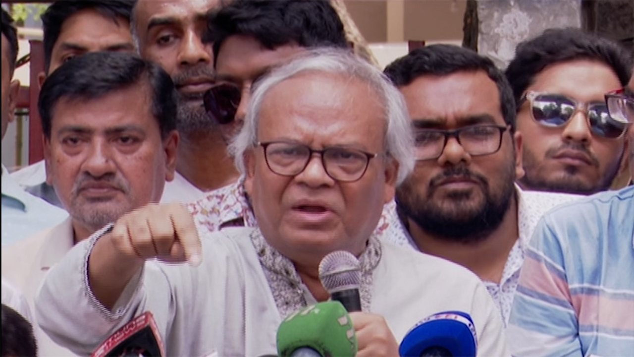 প্রতিবাদ আর প্রতিরোধ একসাথে চালাতে হবে: রিজভী