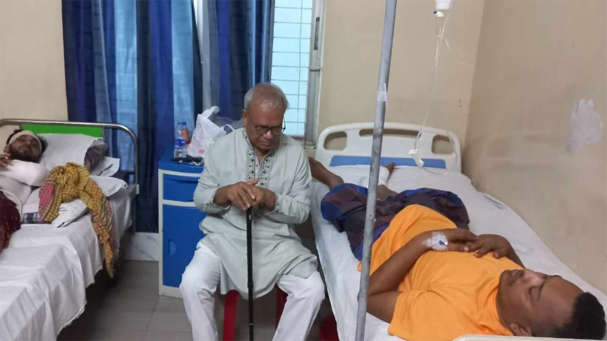 শ্রাবণকে হাসপাতালে দেখতে গেলেন রিজভী