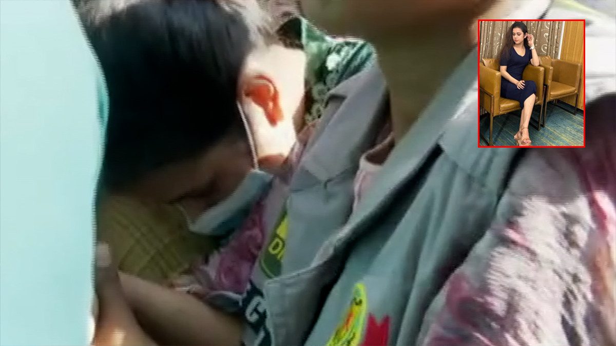 কাঠগড়ায় কাঁদলেন সিলিস্তি, আদালতে ঢুকেন মুখ লুকিয়ে