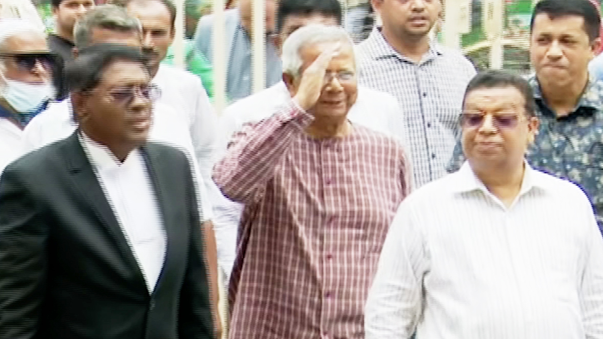 জনগণের কাছে বিচারের ভার দিলাম: জামিন পেয়ে ড. ইউনূস