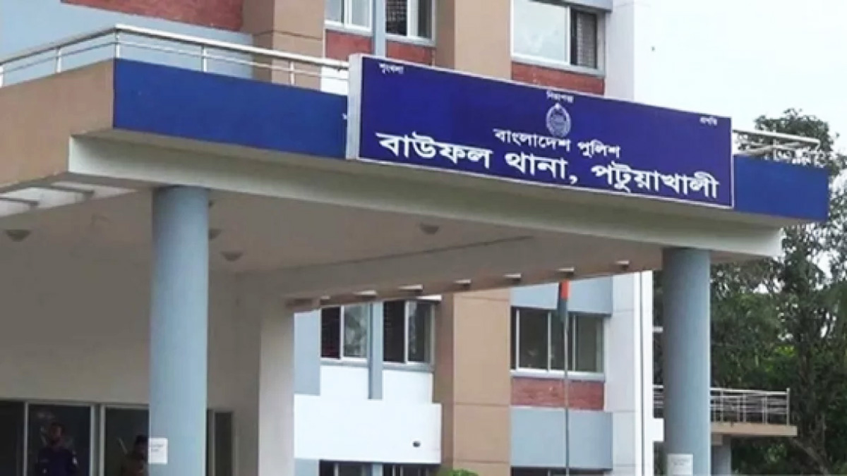 পটুয়াখালীতে ইজিবাইকের ধাক্কায় শ্রমিকের মৃত্যু