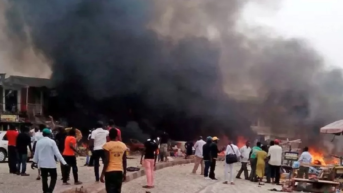 নাইজেরিয়ায় বিয়ের আসর ও হাসপাতালসহ বিভিন্ন স্থানে বোমা বিস্ফোরণ, নিহত ১৮