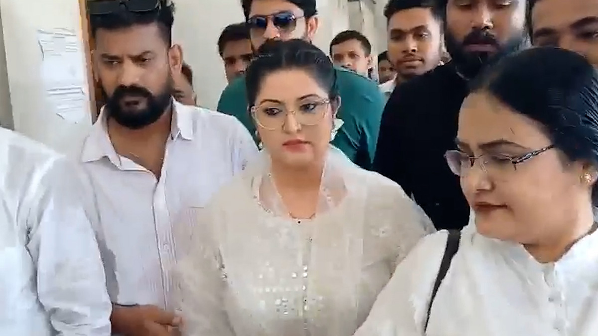 হত্যাচেষ্টা মামলায় পরীমণির জামিন