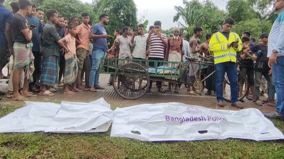 সাদাপাথর ঘুরে ফেরা হলো না মা ও শিশু আব্দুল্লাহর