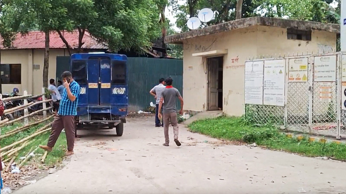 টাঙ্গাইলে ট্রেন-অটোরিকশার সংঘর্ষ, নিহত ১