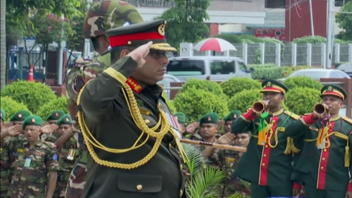 শিখা অনির্বাণে সেনাপ্রধানের শ্রদ্ধা