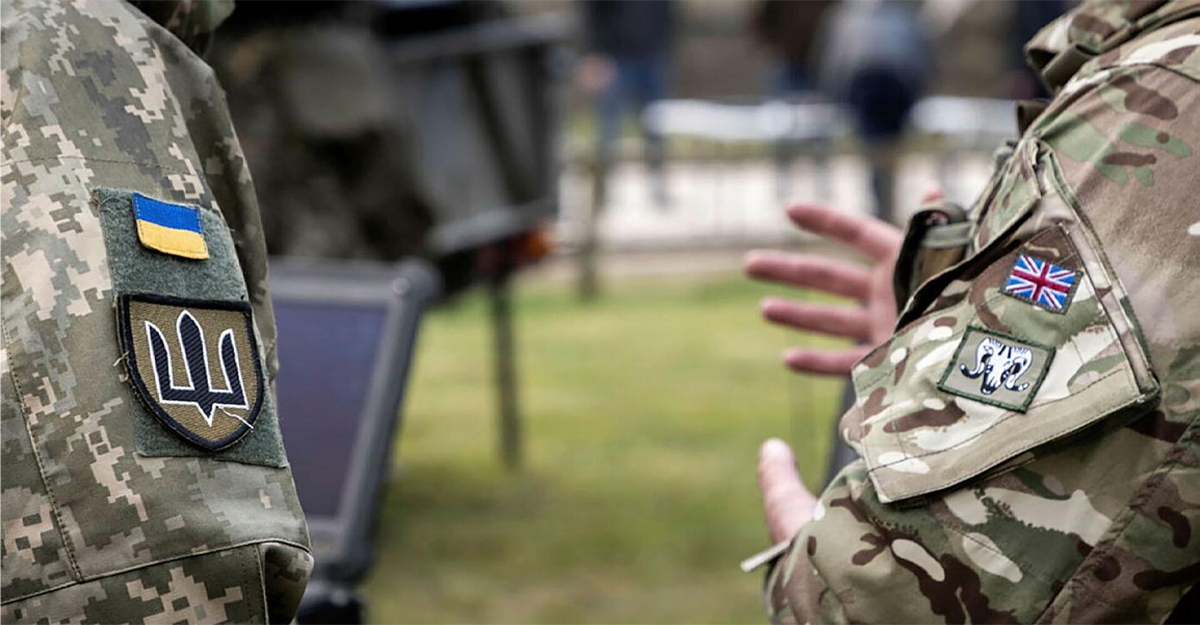 বিতর্কিত আজভ ব্যাটালিয়নের ওপর অস্ত্র নিষেধাজ্ঞা প্রত্যাহার করলো যুক্তরাষ্ট্র