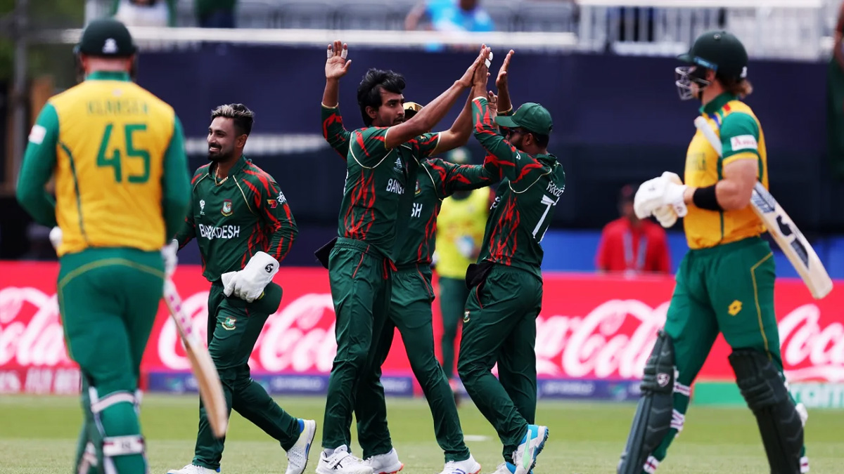 নিয়ন্ত্রিত বোলিংয়ে দক্ষিণ আফ্রিকাকে ১১৩ রানে আটকে দিলো বাংলাদেশ
