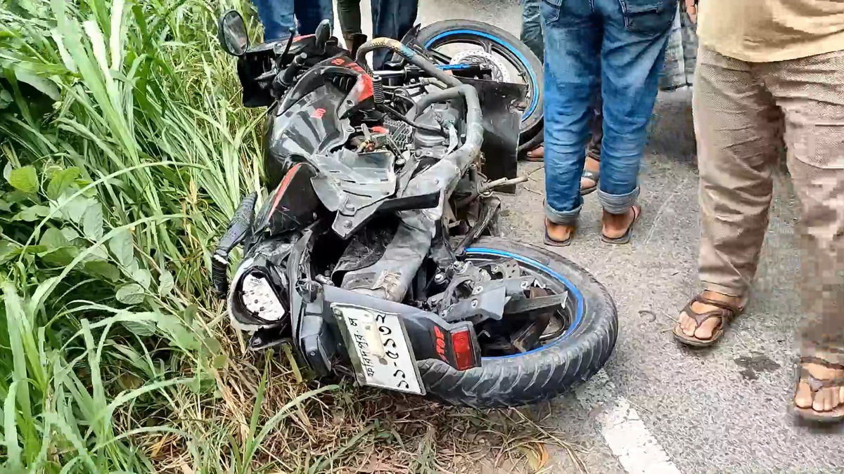 ফরিদপুরে ডাম্প ট্রাকের সাথে সংঘর্ষে মোটরসাইকেল চালক নিহত