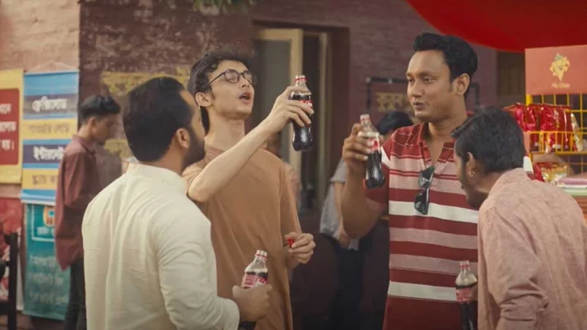 ইউটিউব থেকে সেই বিজ্ঞাপন সরিয়েছে কোকাকোলা