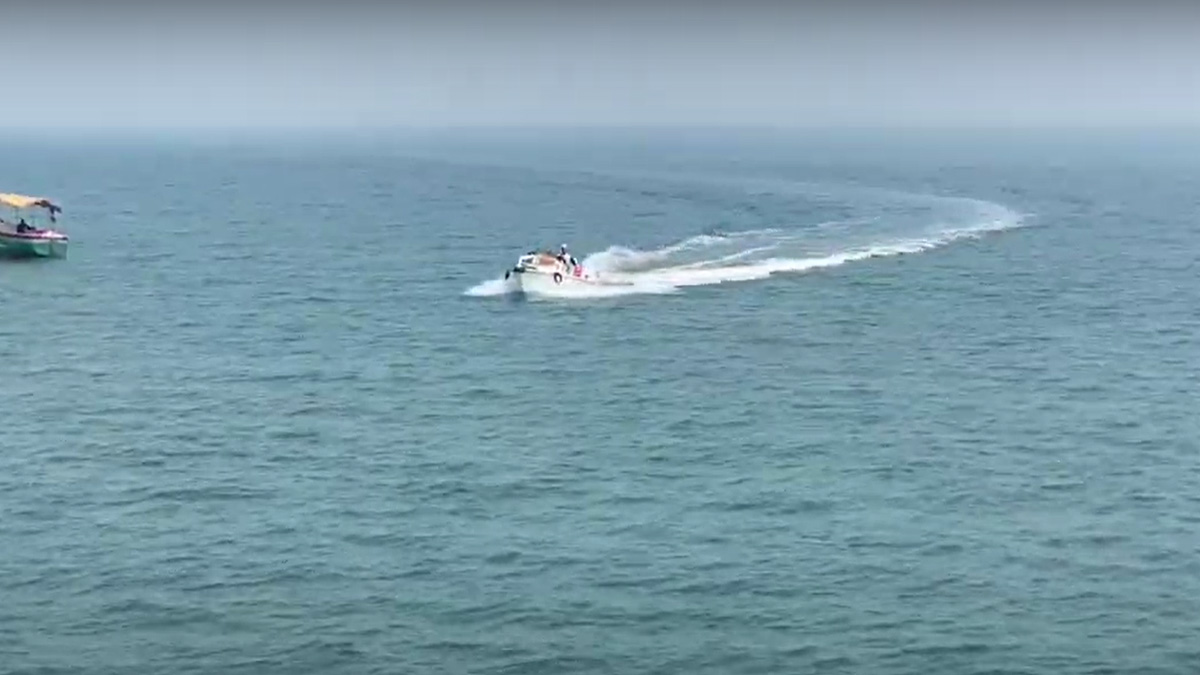 টেকনাফ-সেন্টমার্টিন নৌপথে স্পিডবোট লক্ষ্য করে মিয়ানমার থেকে গুলি