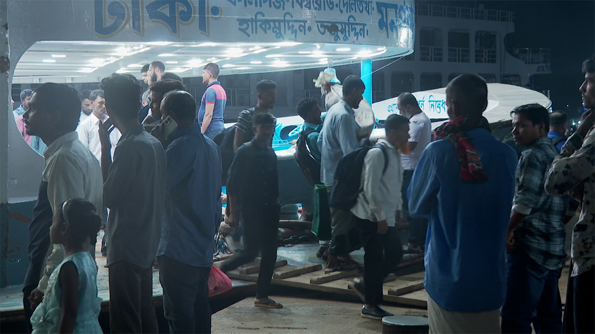 ঈদ শেষে ঢাকায় ফেরা শুরু