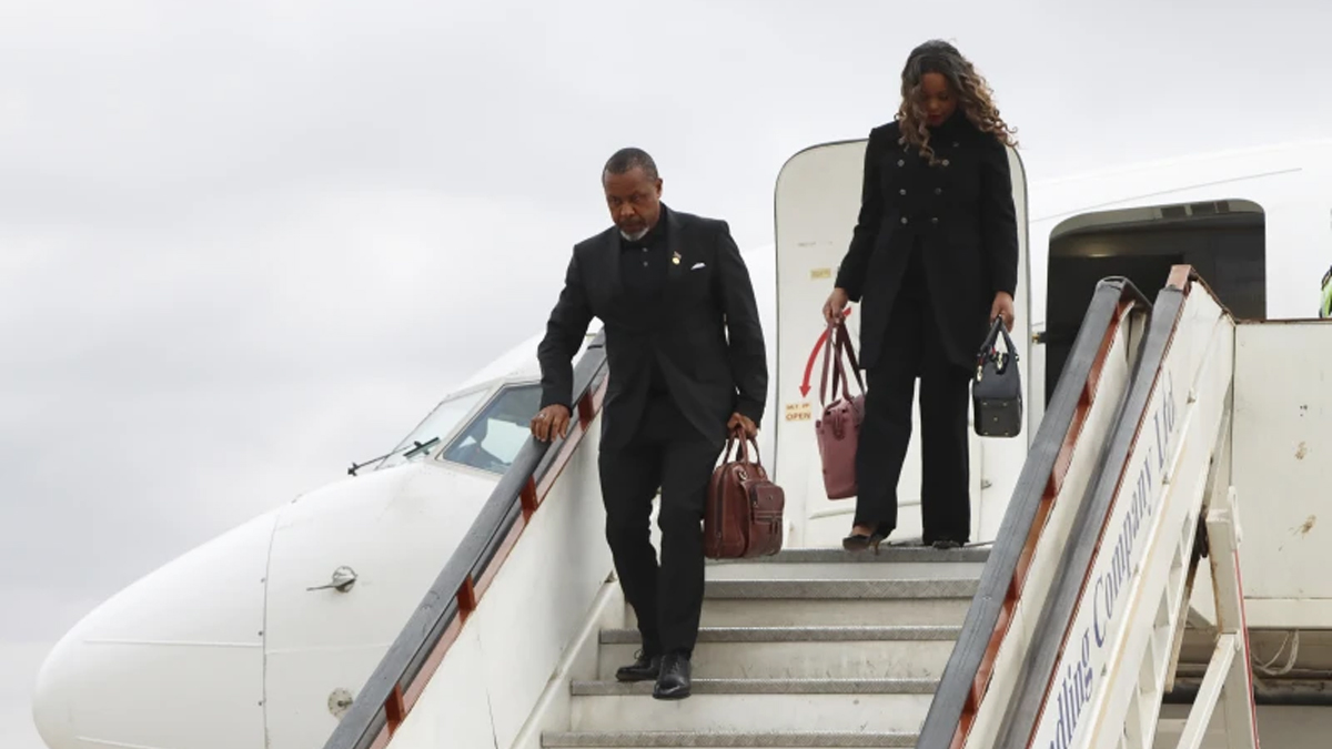 বিমান দুর্ঘটনায় মালাবির ভাইস প্রেসিডেন্টসহ নিহত ১০