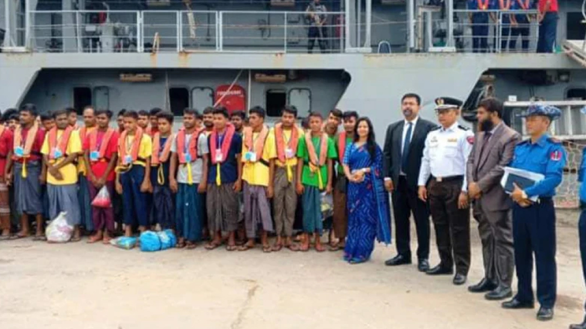 পৌঁছেছে ৪৫ বাংলাদেশি, এবার ফেরত যাবে মিয়ানমারের বিজিপি-সেনার ১৩৪ সদস্য