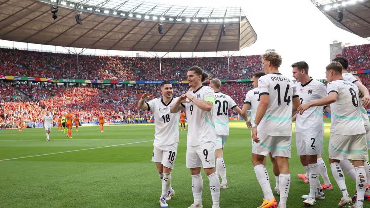 নেদারল্যান্ডসকে হারিয়ে ‘ডি’ গ্রুপের সেরা দল হয়েই শেষ ষোলোয় জায়গা অস্ট্রিয়ার