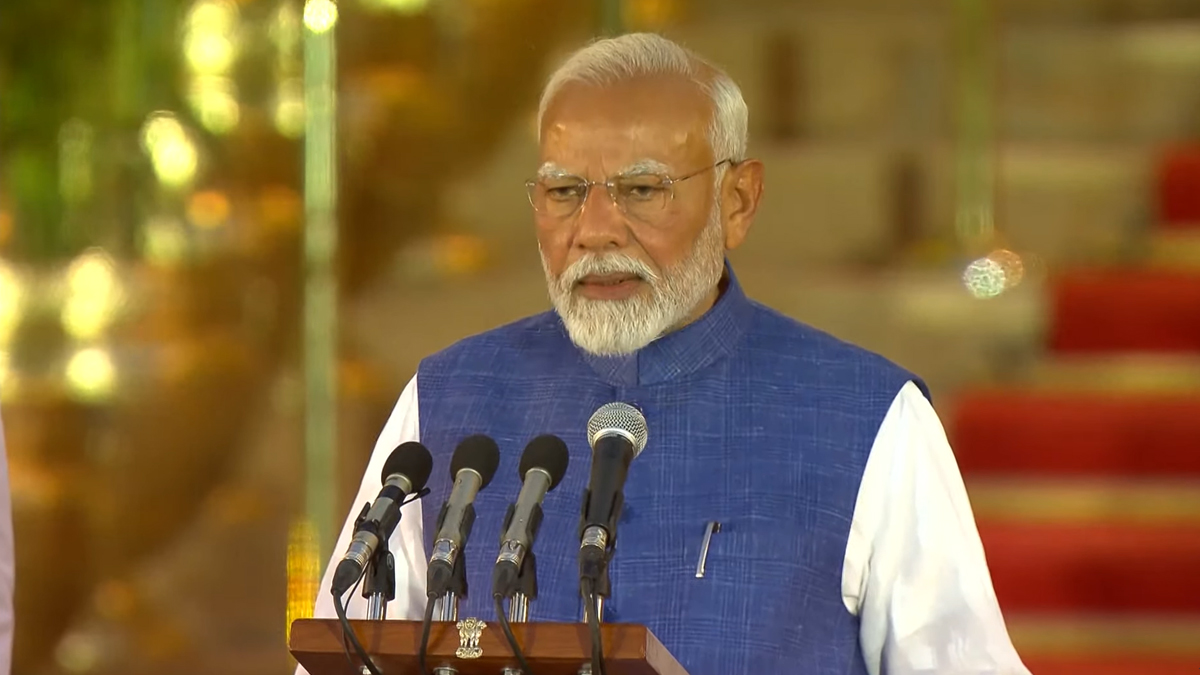 ভারতের প্রধানমন্ত্রী হিসেবে শপথ নিলেন মোদি