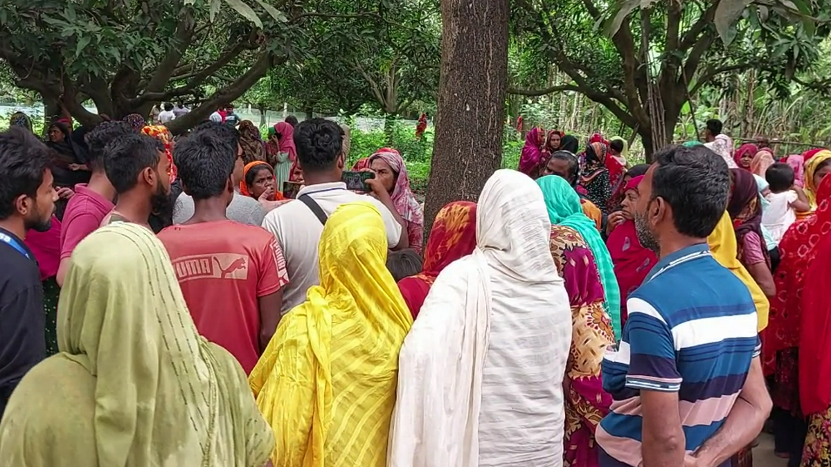 নাটোরে স্ত্রীকে গলা কেটে হত্যা, স্বামী আটক