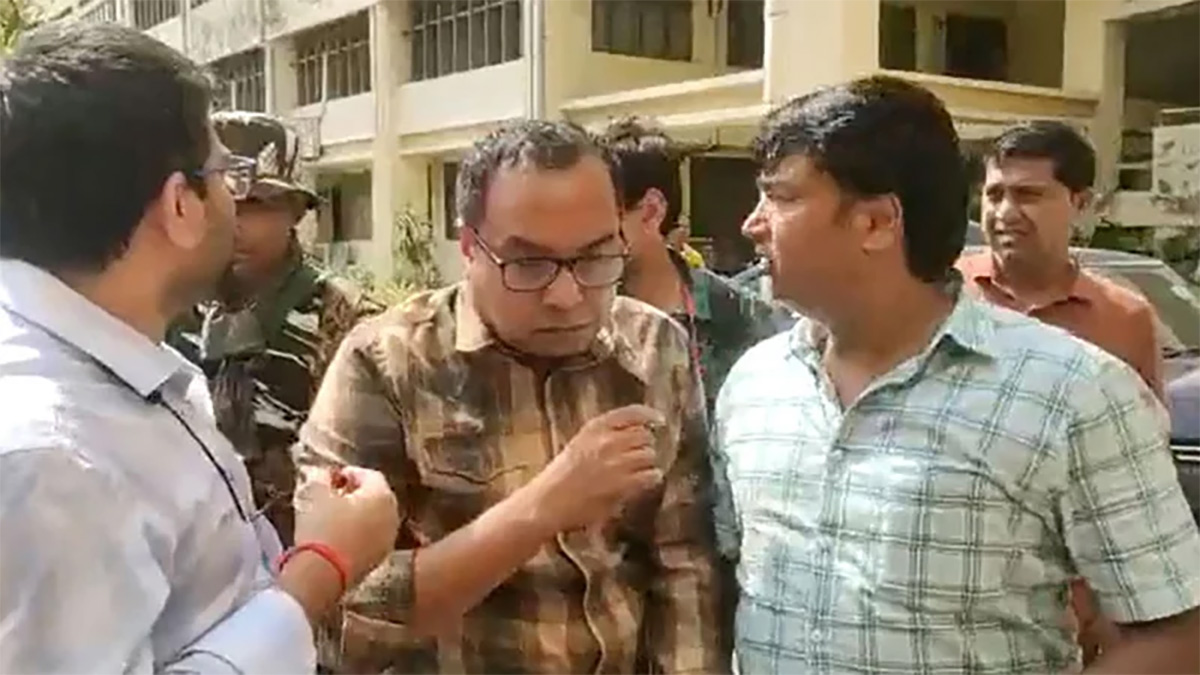 ছয় দিন পরও শেষকৃত্য হয়নি পিকে হালদারের মায়ের