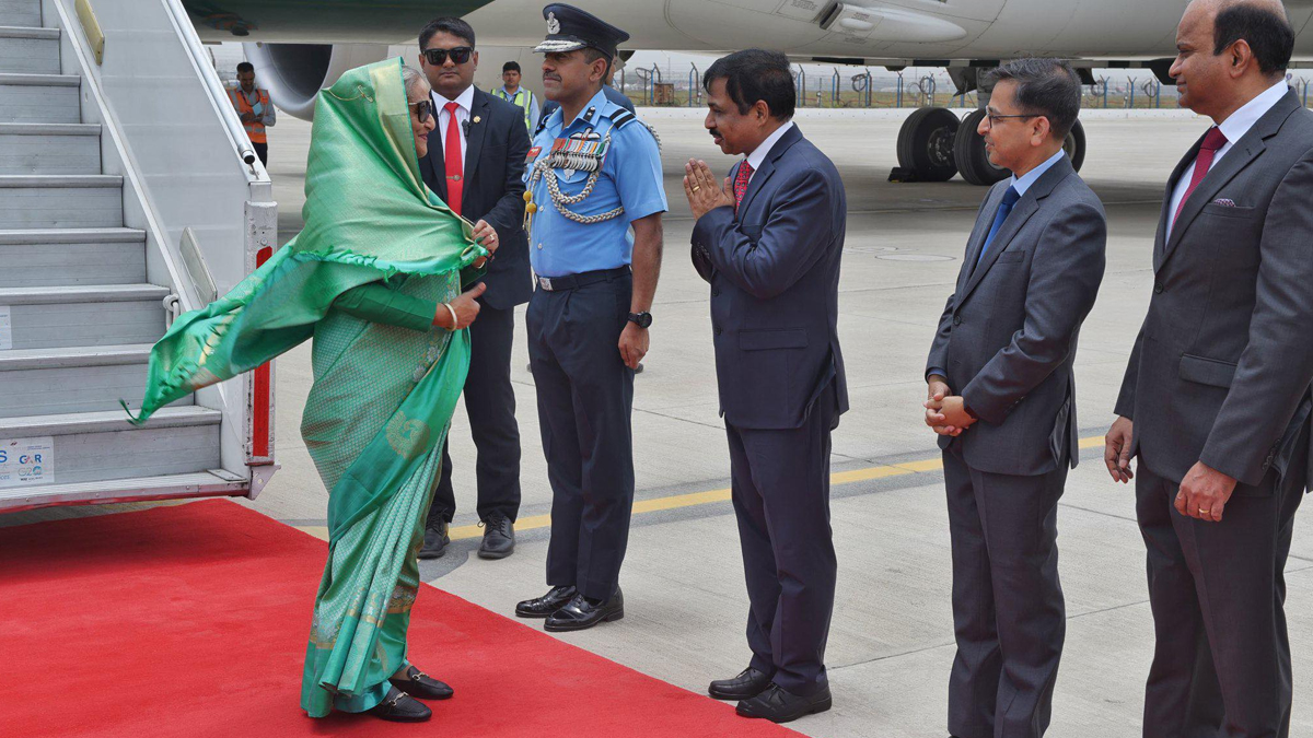নয়াদিল্লি পৌঁছেছেন শেখ হাসিনা