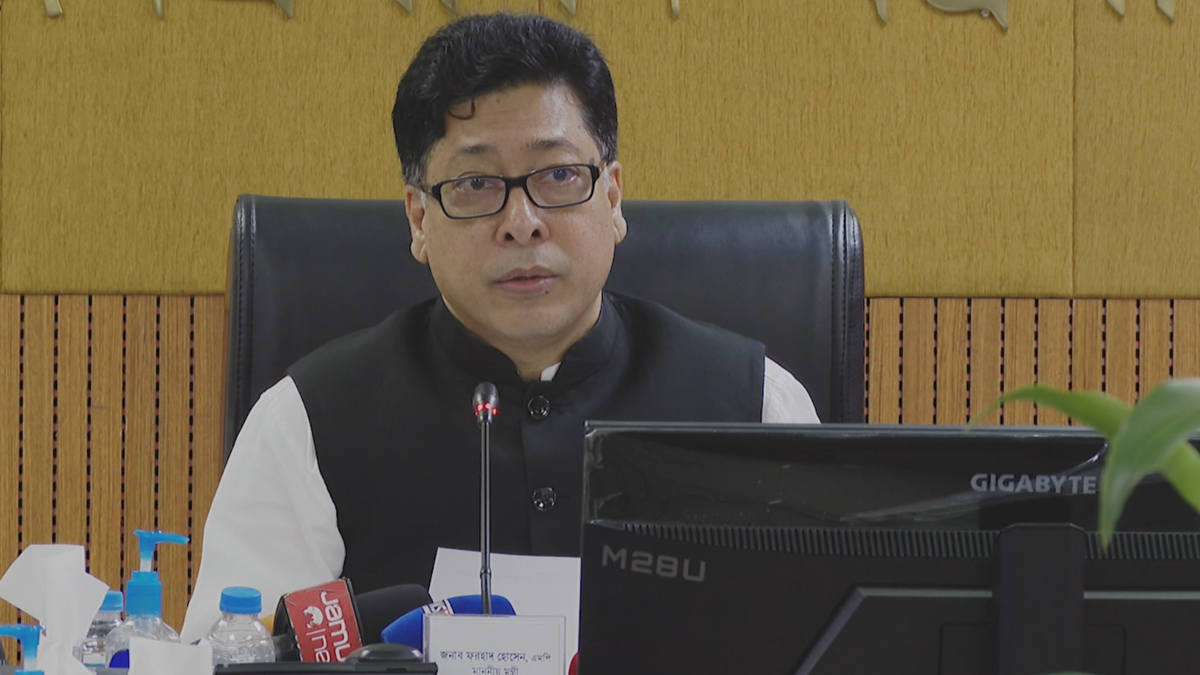 সরকারি কর্মকর্তা-কর্মচারীদের অনিয়মের উর্ধ্বে থেকে কাজ করার আহ্বান জনপ্রশাসন মন্ত্রীর