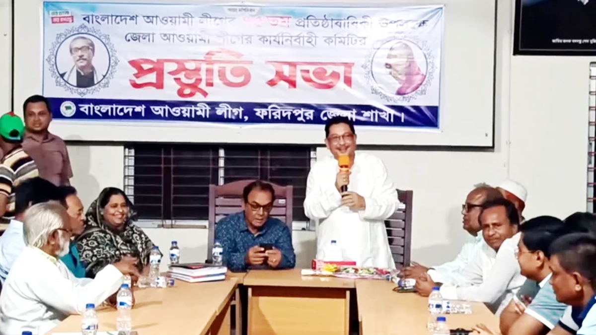 রাসেলস ভাইপার মারলে পুরস্কার দেয়ার ঘোষণা থেকে সরে এলেন আ. লীগ নেতা