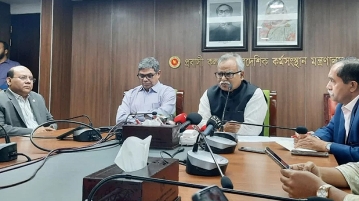 মালয়েশিয়ায় শ্রমবাজার চালু করতে সরকার কাজ করছে: প্রবাসীকল্যাণ প্রতিমন্ত্রী