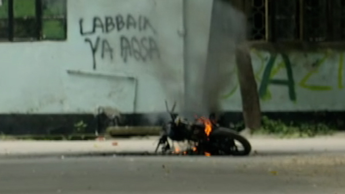 ঢাবির হলগুলোয় এখনও চলছে উত্তেজনা