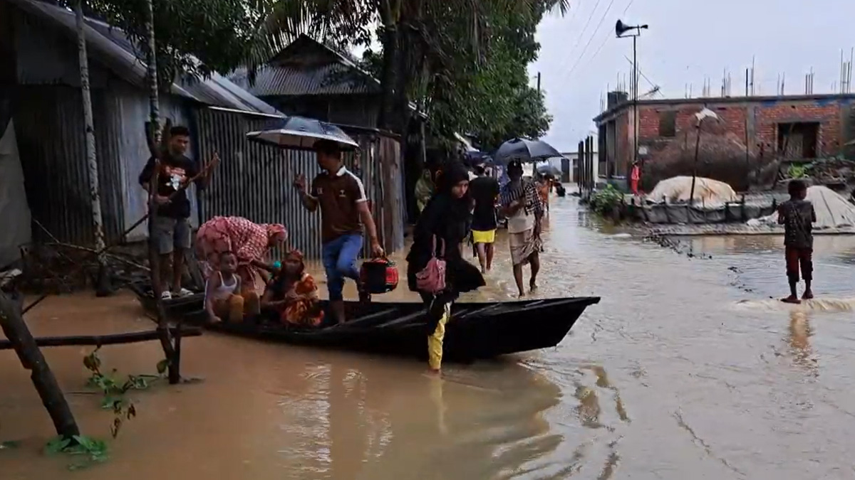 টানা বৃষ্টিতে আবারও বন্যার কবলে দেশের বিভিন্ন এলাকা