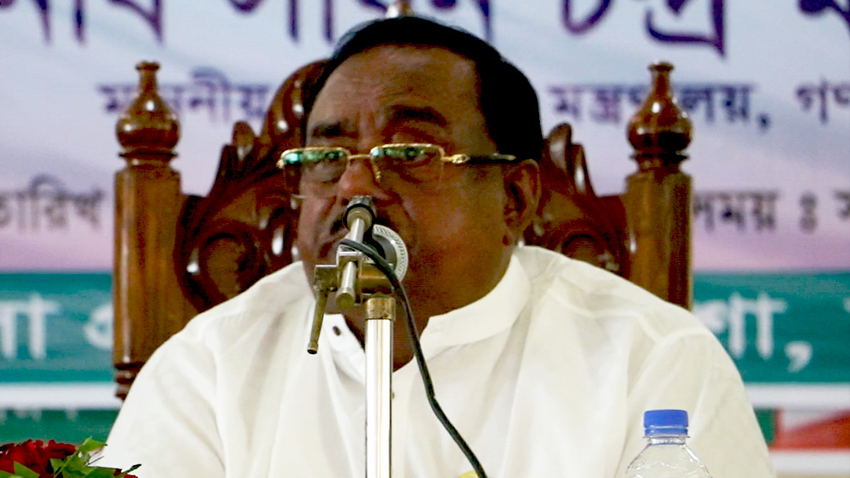 পলিশ করা চকচকে চাল বাজারে থাকবে না: খাদ্যমন্ত্রী