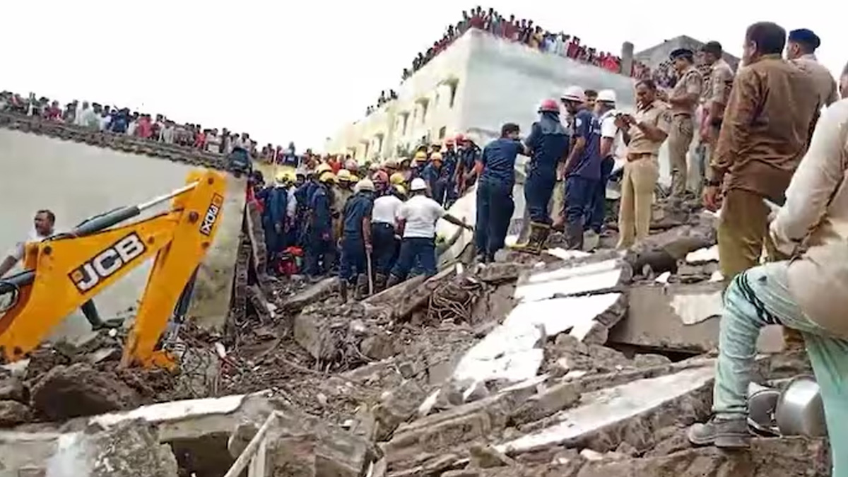 ভারতে বহুতল ভবন ধসে নিহত ১, আটকা পড়েছেন অনেকেই