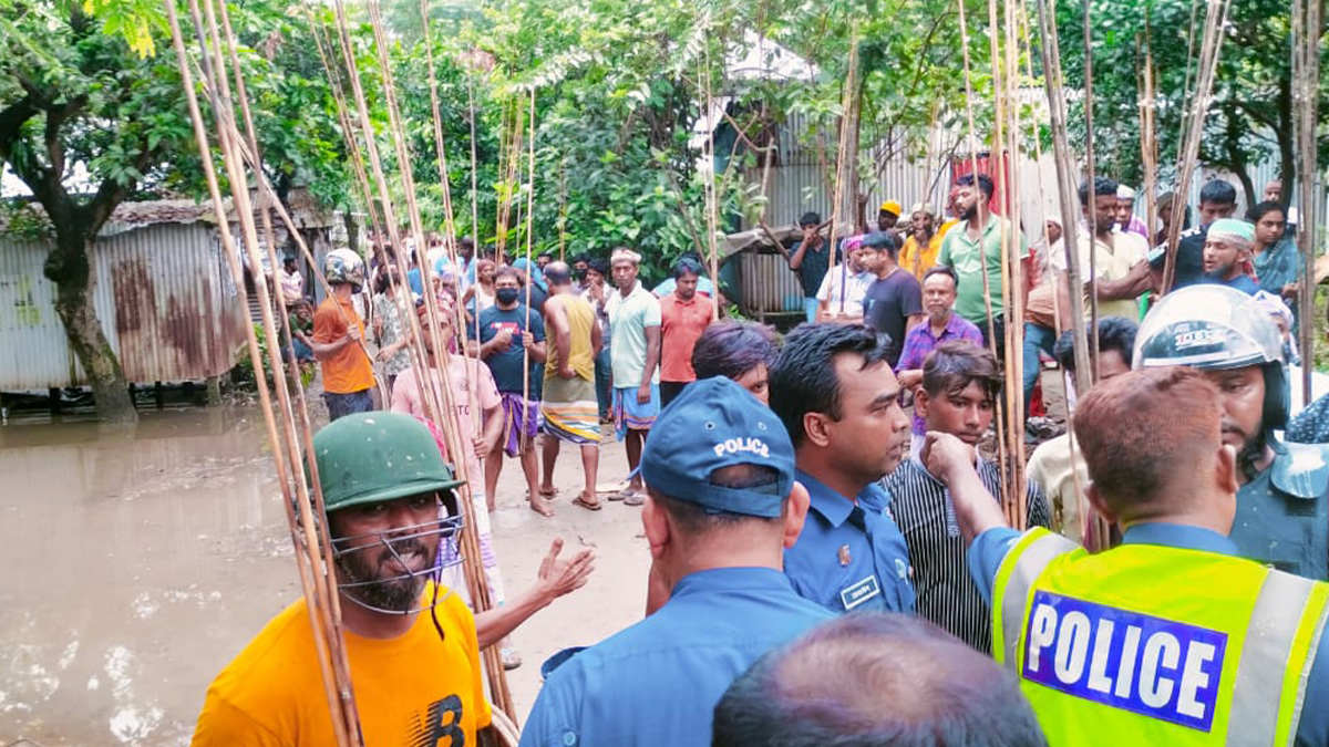 মুন্সিগঞ্জে দুই গ্রুপের টেটাযুদ্ধে আহত ১৫