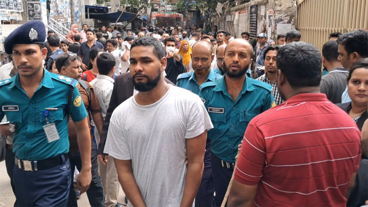 আসিফ মাহতাব ও সমন্বয়ক আরিফ সোহেল ৬ দিনের রিমান্ডে