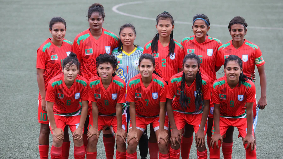 বিমানের টিকিট না পাওয়ায় নারী ফুটবল দলের ভুটান সফর স্থগিত